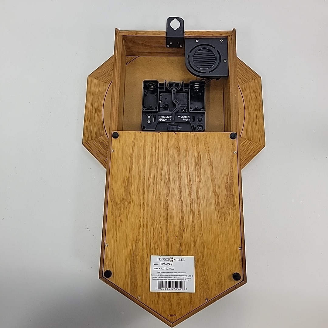 Howard Miller 625-242 Oak Wall Clock Quartz Pendulum Westminster Chime