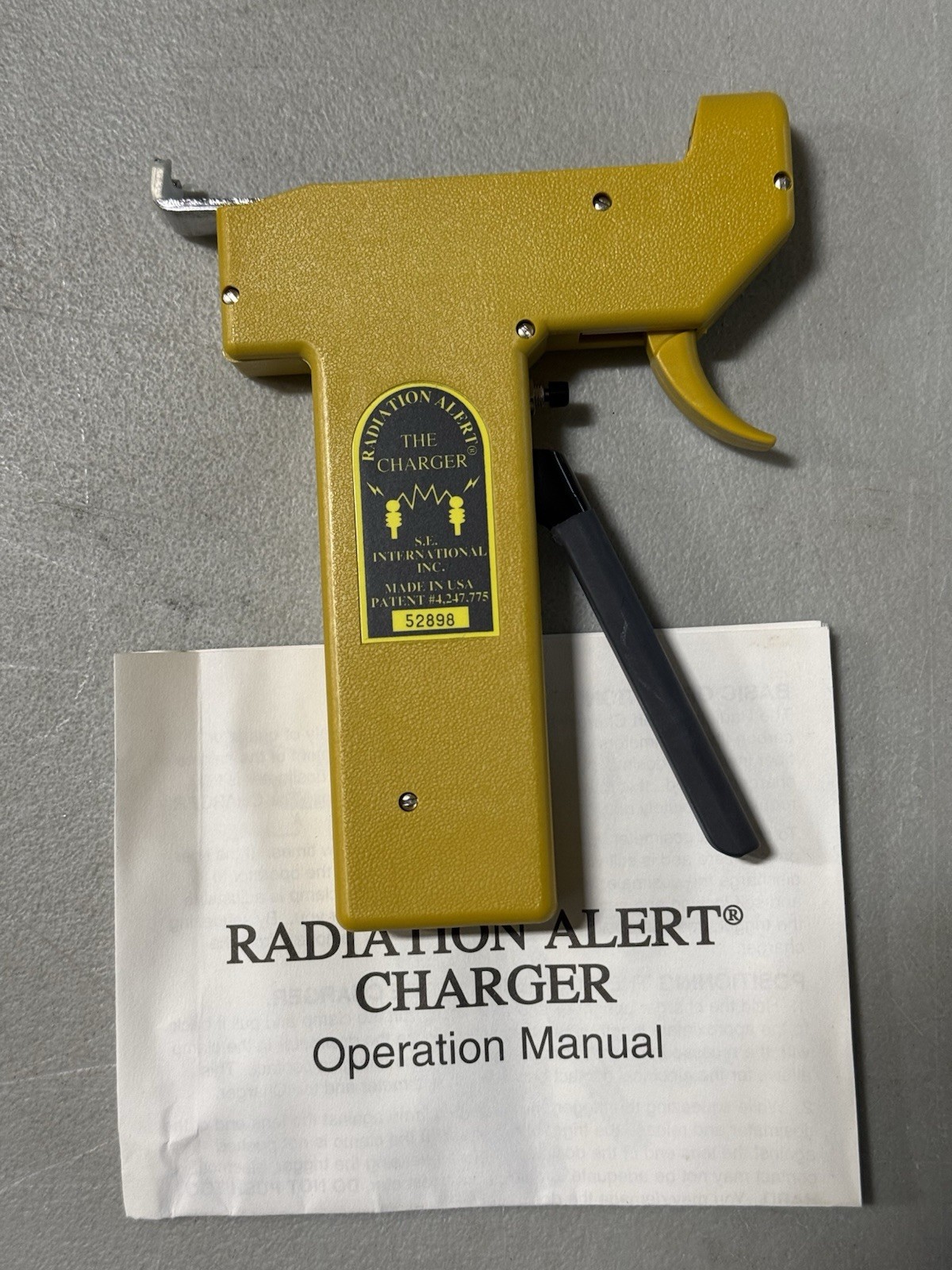 S.E. International Radiation Alert The Charger Handheld Dosimeter Charger