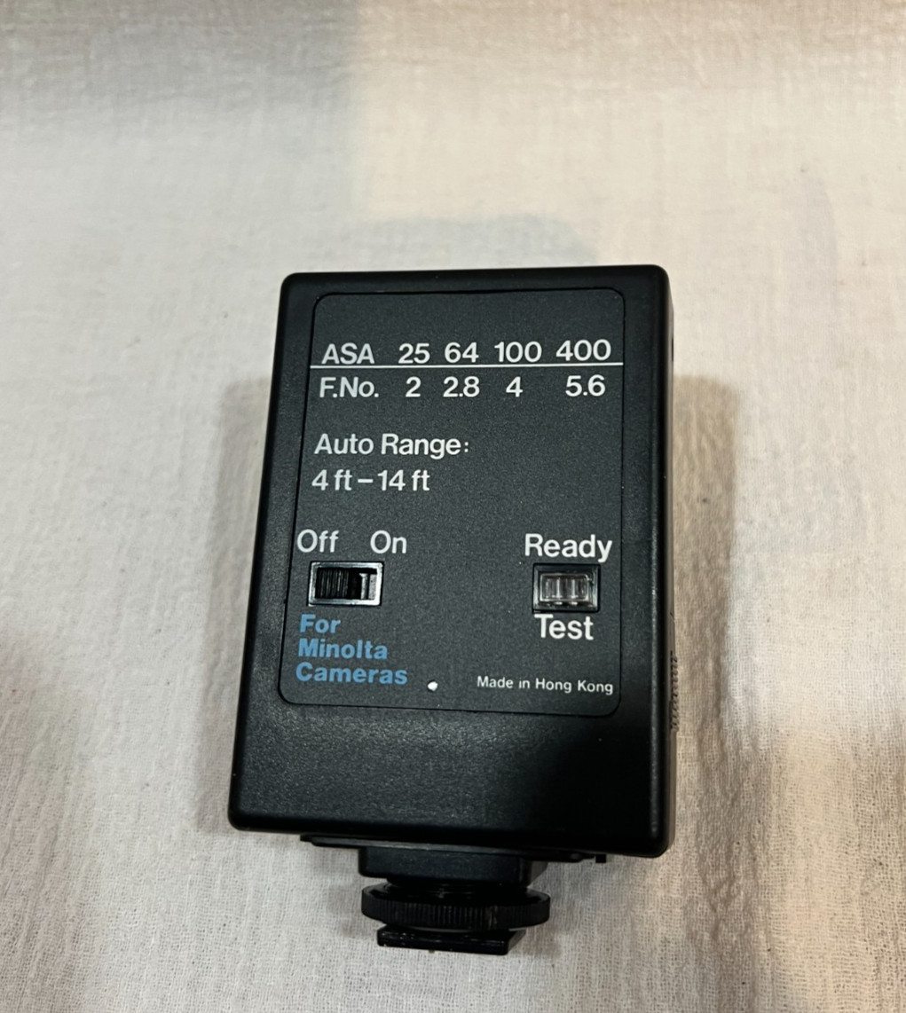 Focal DA 200M Dedicated Auto Electronic Flash 4-14 FT