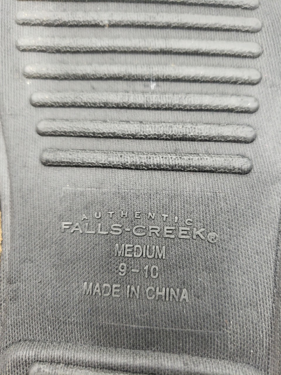 AUTHENTIC FALLS CREEK MEN'S TAN SLIPPERS SIZE 9/10