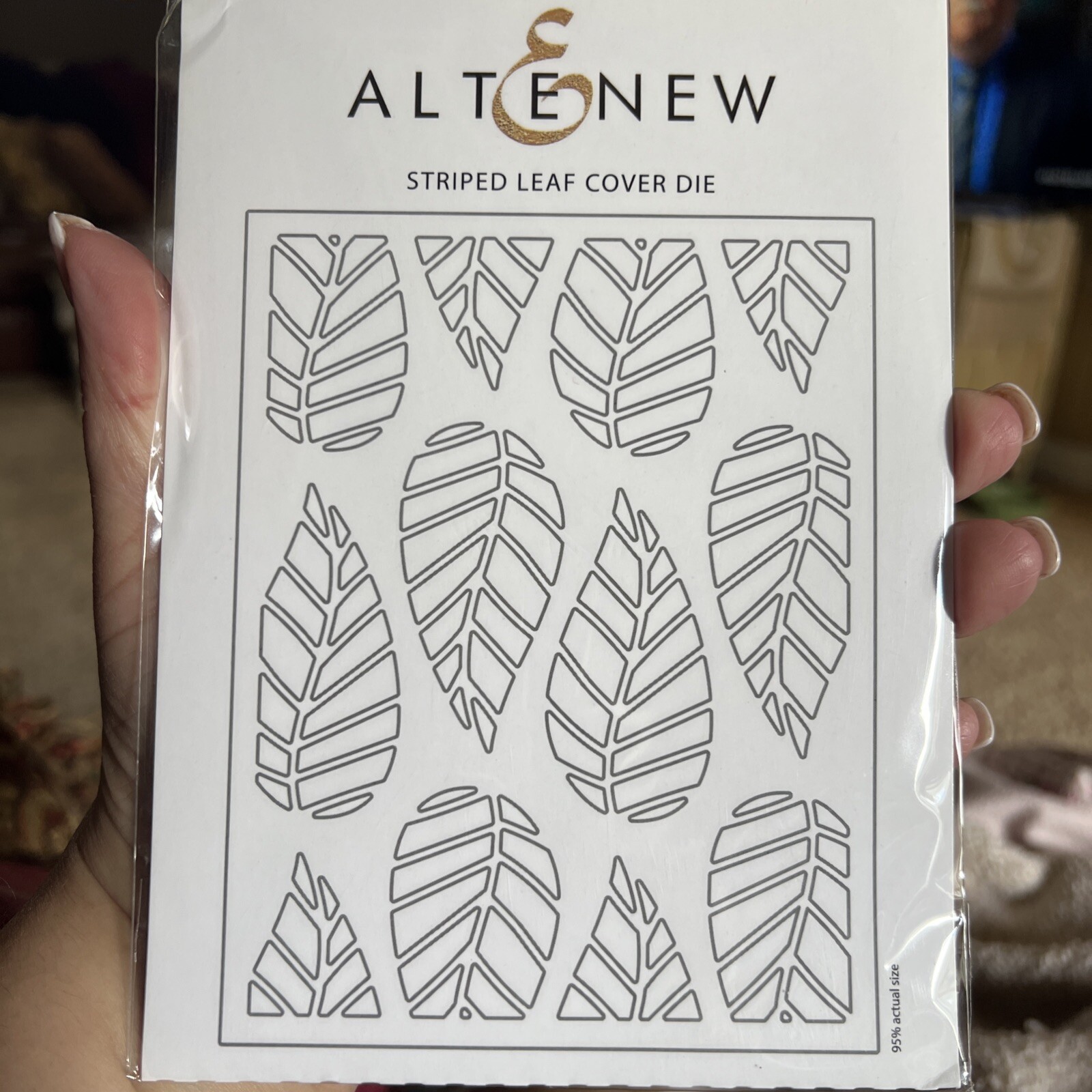 Altenew Striped Leaf Cover Die