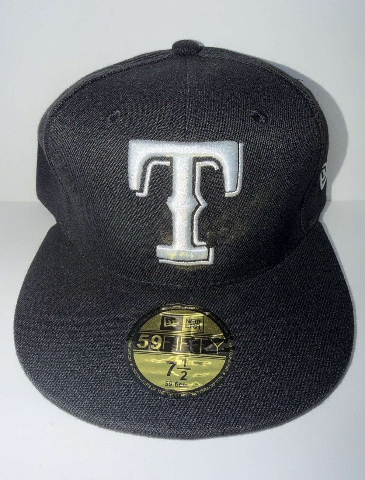 New Era 59FIFTY Texas Rangers Black White "T" Logo Fitted Hat Cap 7 1/2