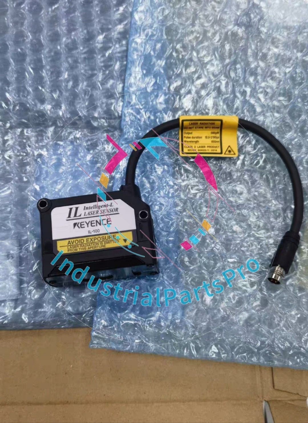 1PC New Keyence IL-100 Sensor New In Box IL-100