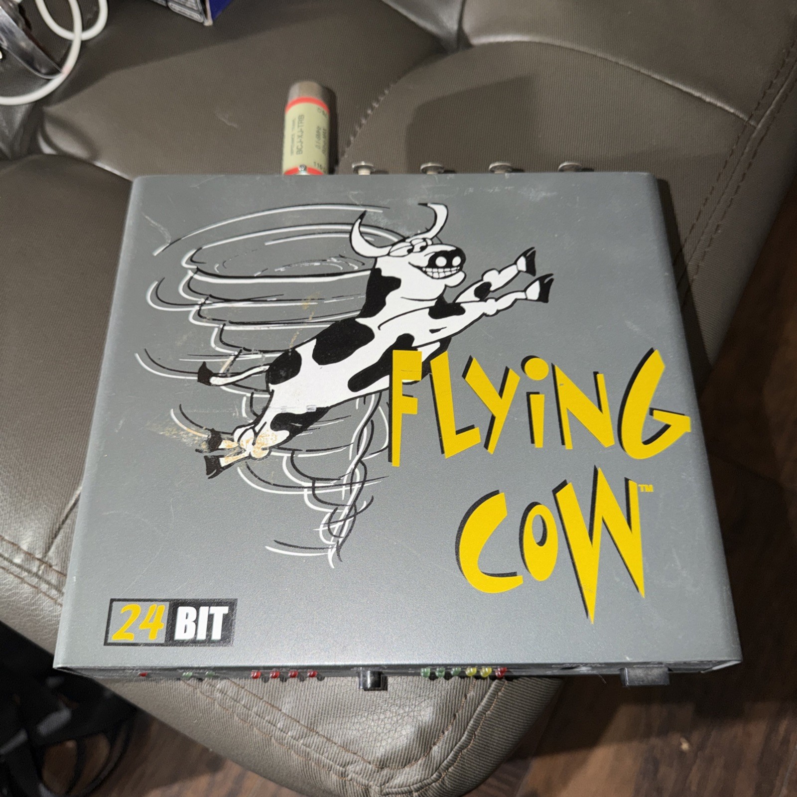 MidiMan Flying Cow 24bit AD/DA Digital Converter no power cord