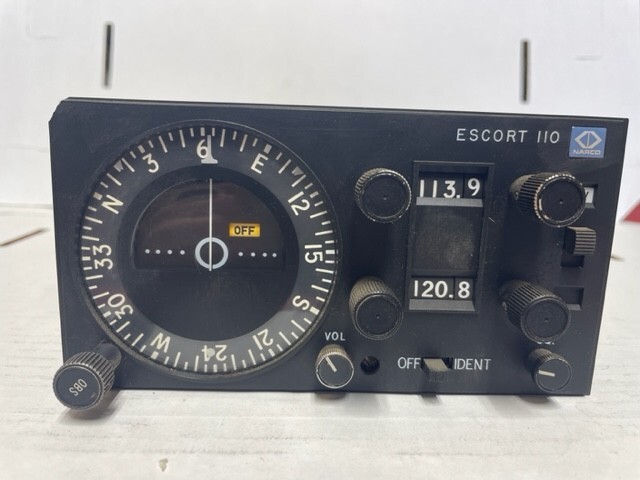 Narco Escort 110 Nav/ Comm, Untested, No Tray, Knobs Work, For Parts