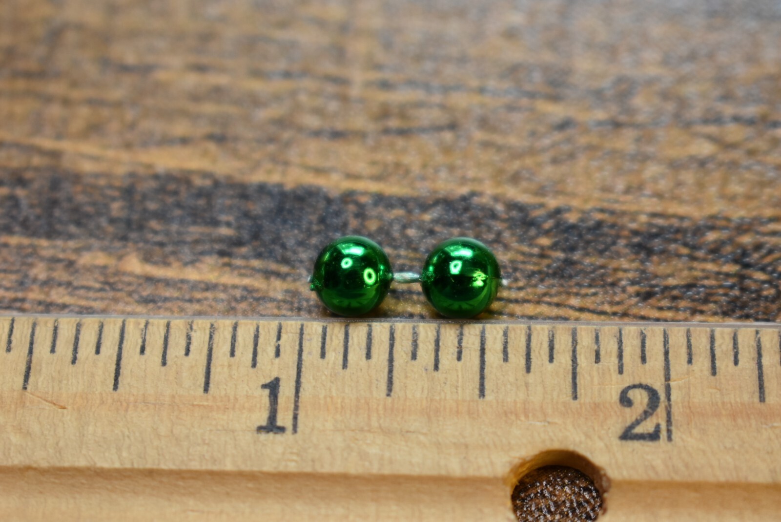 30   3/16"   GREEN  Plastic Mono Eyes for Fly Tying