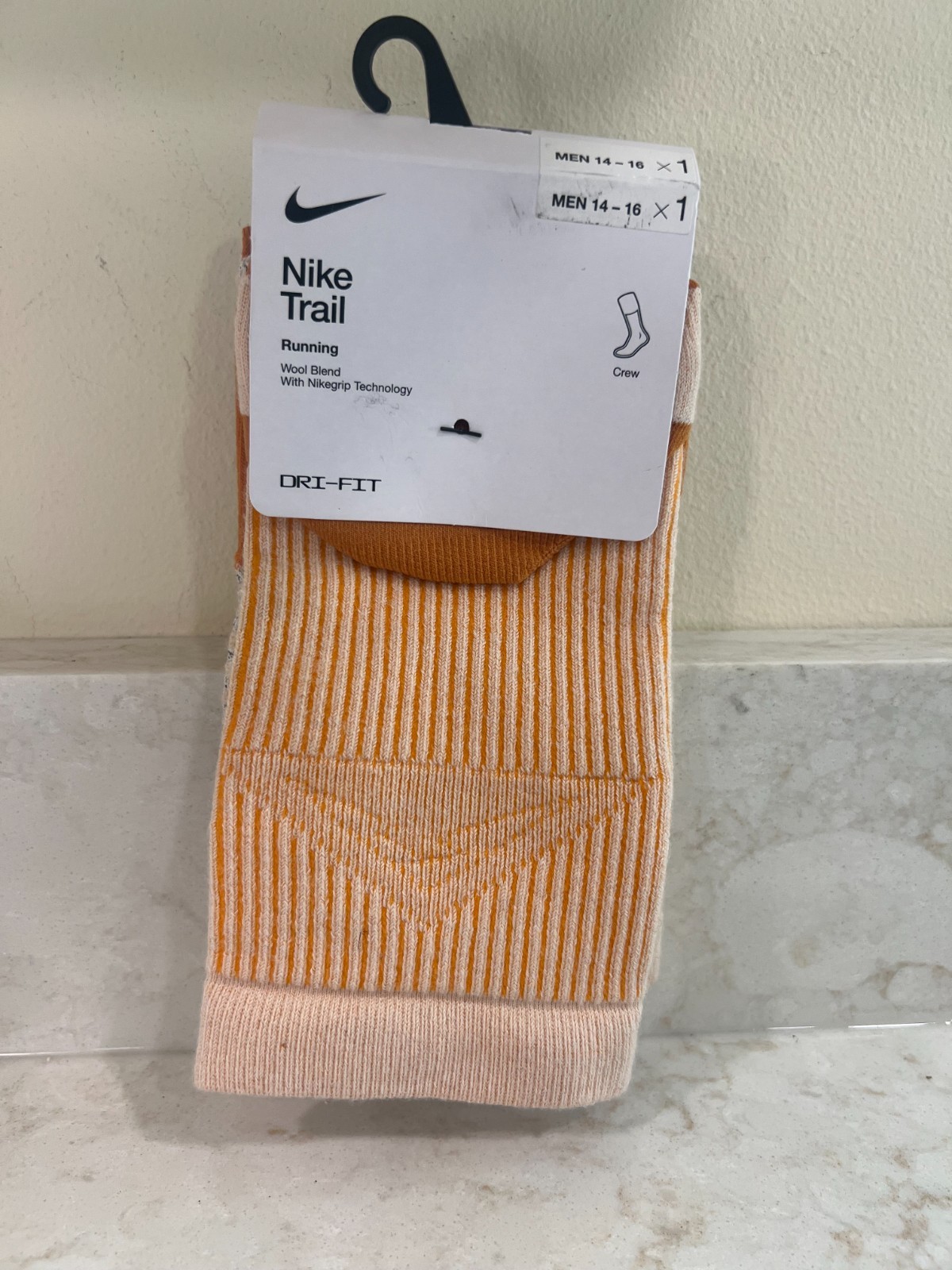 NEW Nike Trail Running Wool Blend Nike grip Dri-Fit Crew Socks Men's Size 14-16