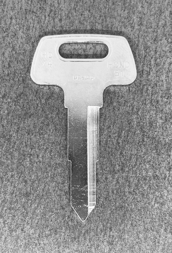 Lots of X84 HD74 HOND-51 Type Key Blanks for Honda
