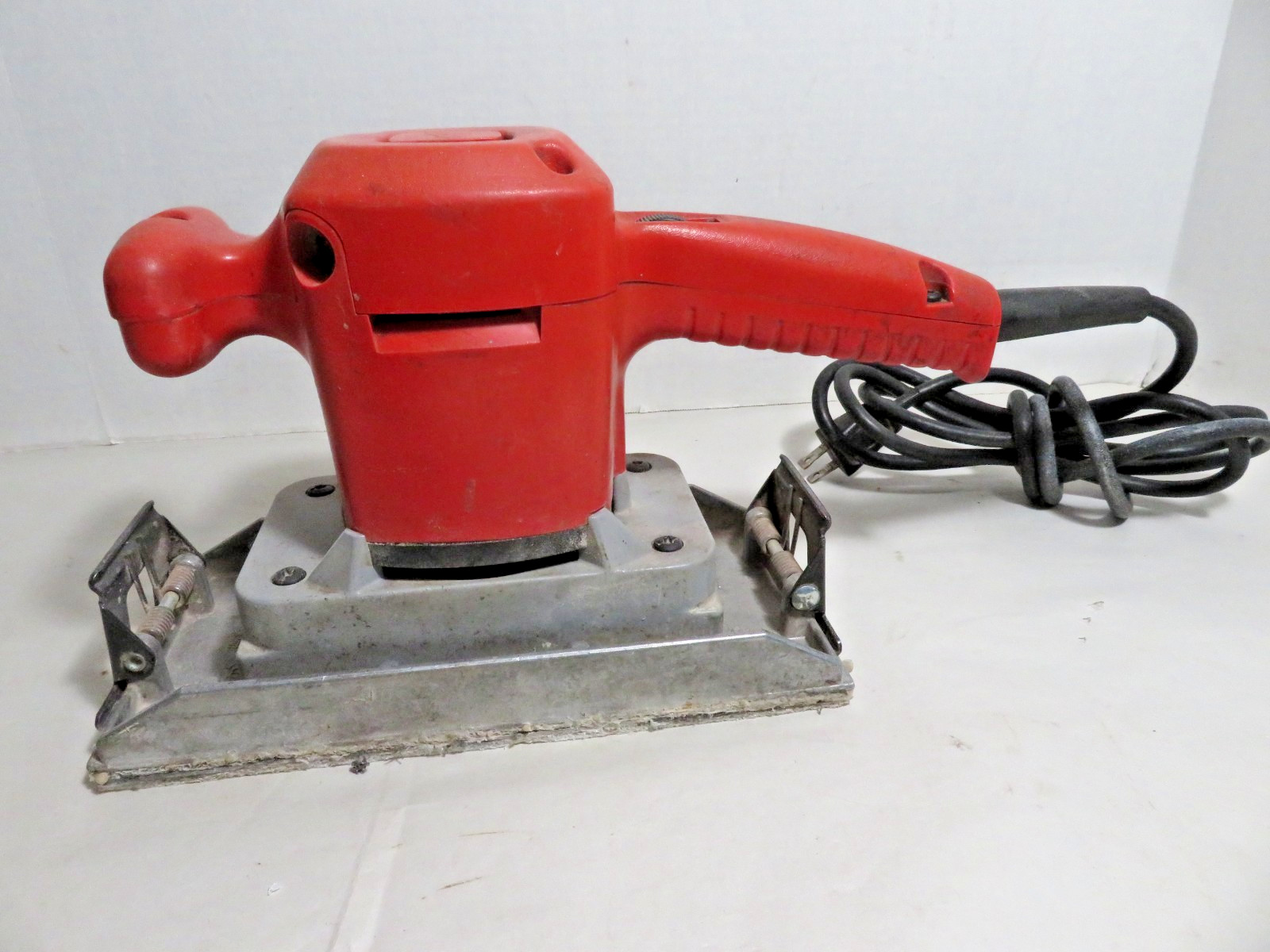 Milwaukee 6010 Half Sheet Heavy Duty Orbital Sander U.S.A.