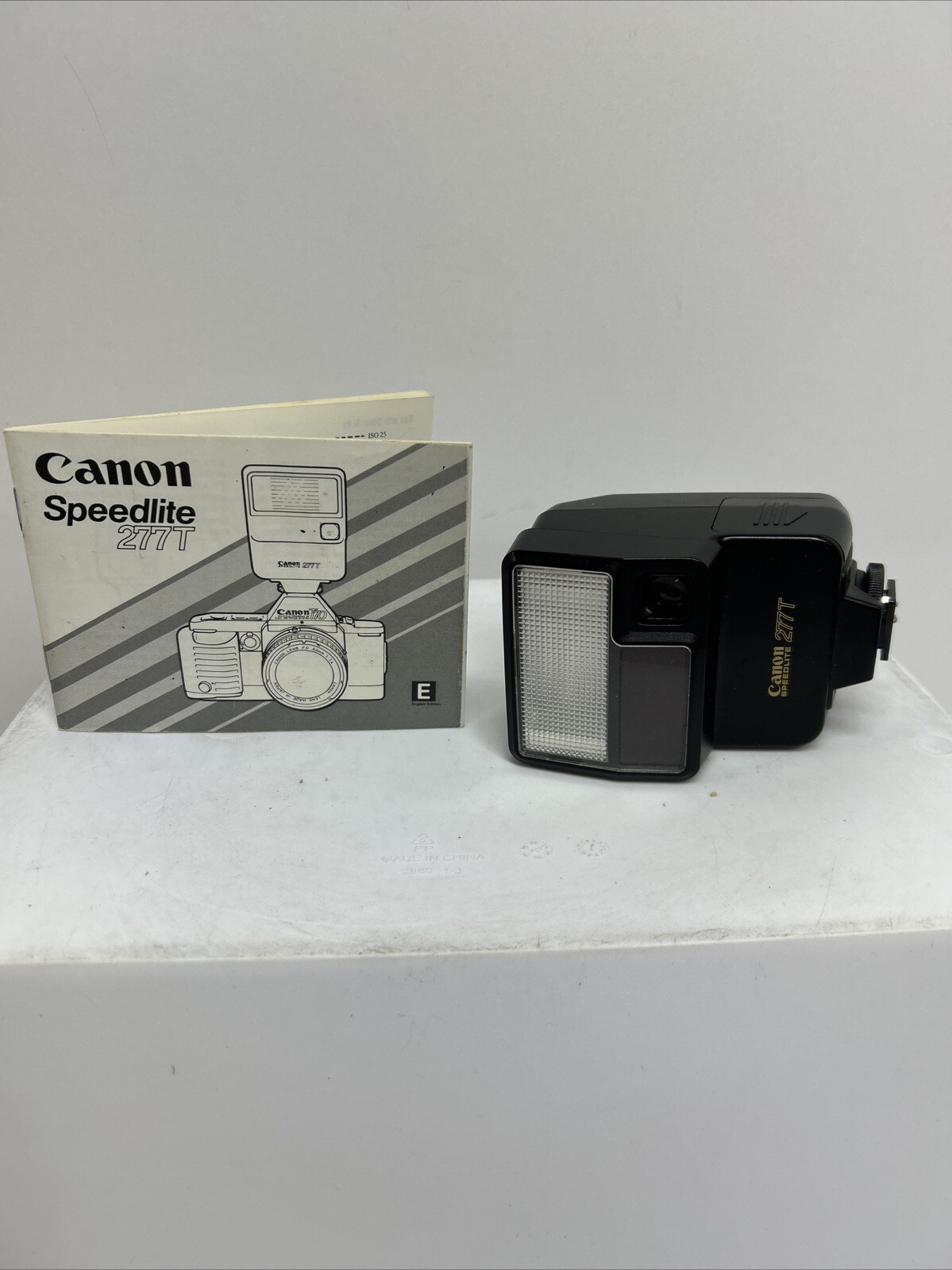 Canon Speed lite 277T With Manual (parts Only)