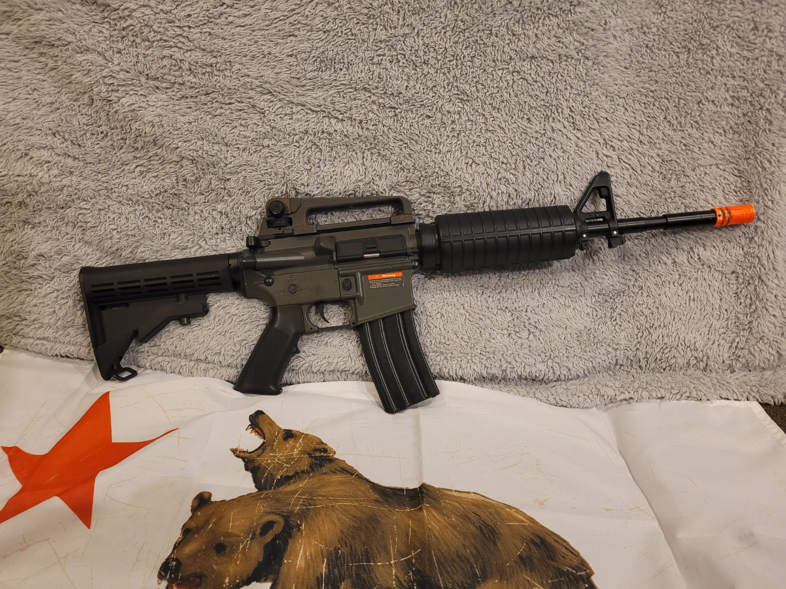 Golden Eagle Airsoft M4A1 Carbine AEG w/ Metal Gearbox (Body Damage)