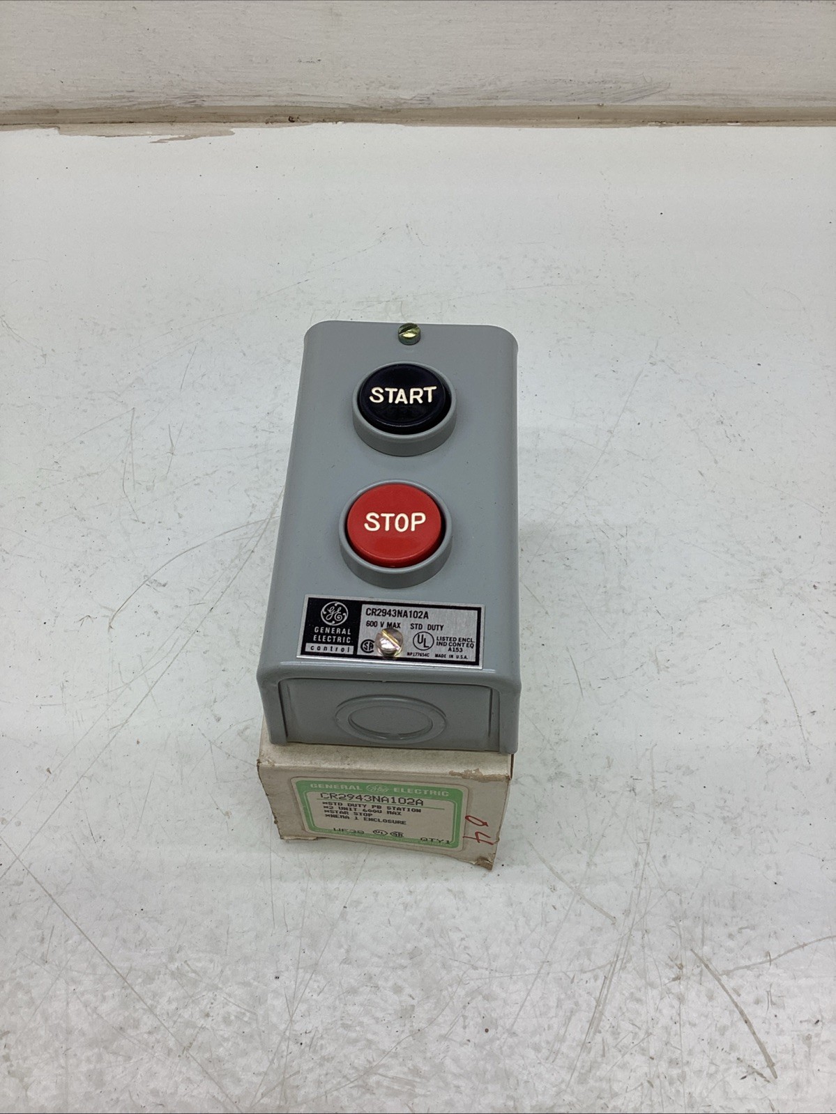 General Electric Push Button Station CR2943NA102A NIB