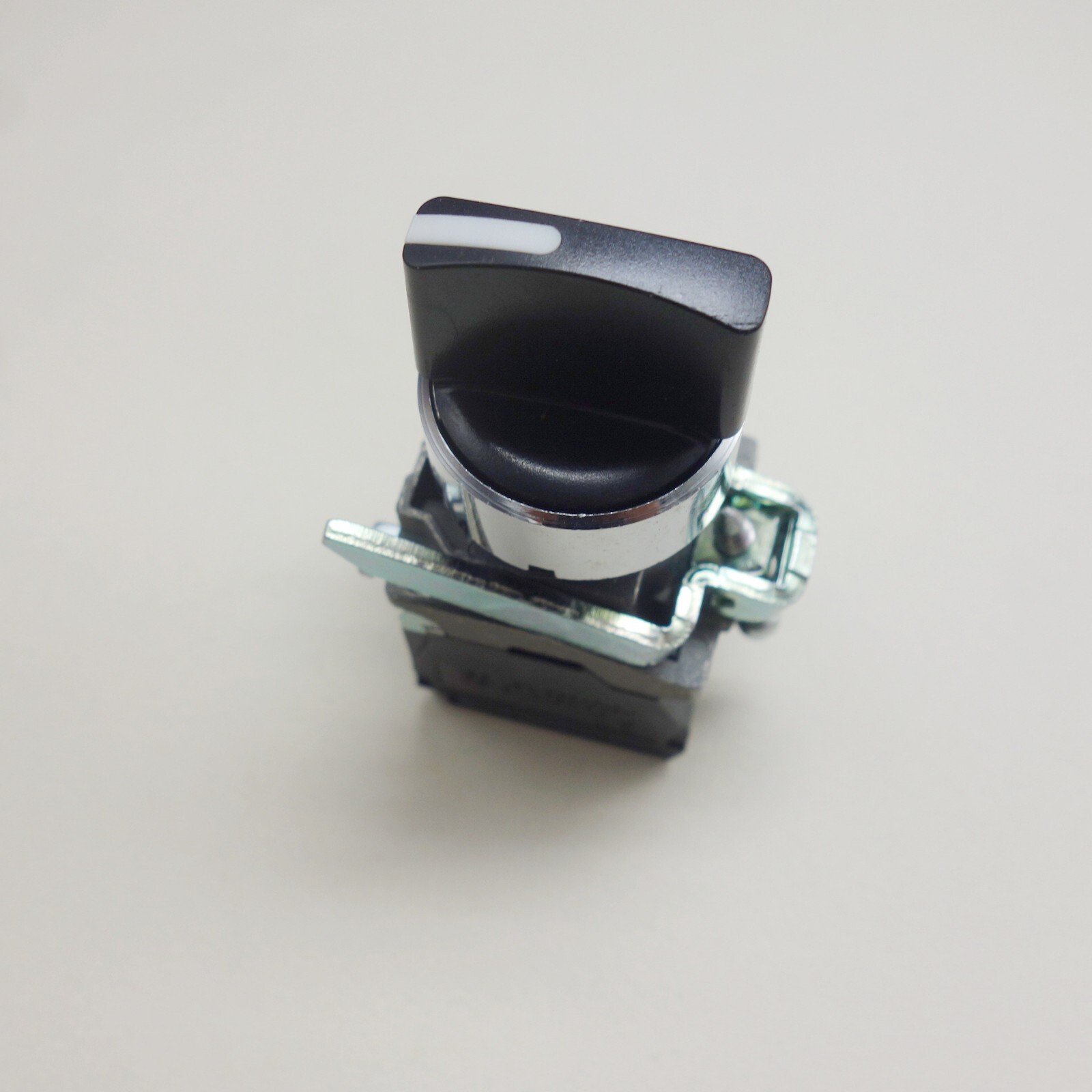 4PCS 22mm Maitained Select switch 3 Position Fits XB4BD33 Selector Switch 2NO