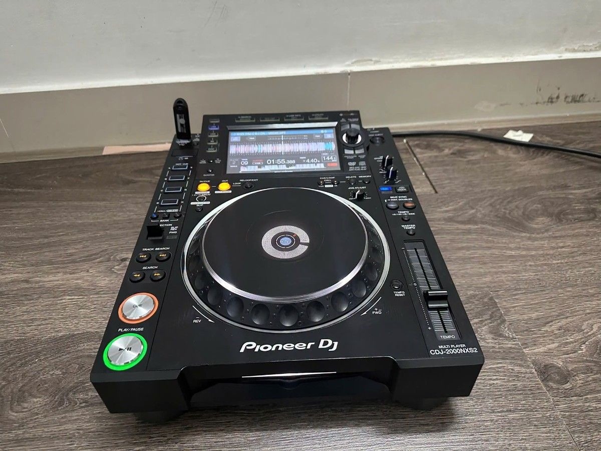 Pioneer DJ CDJ-2000NXS2 Professional Multi Player USB rekordbox Tested Working