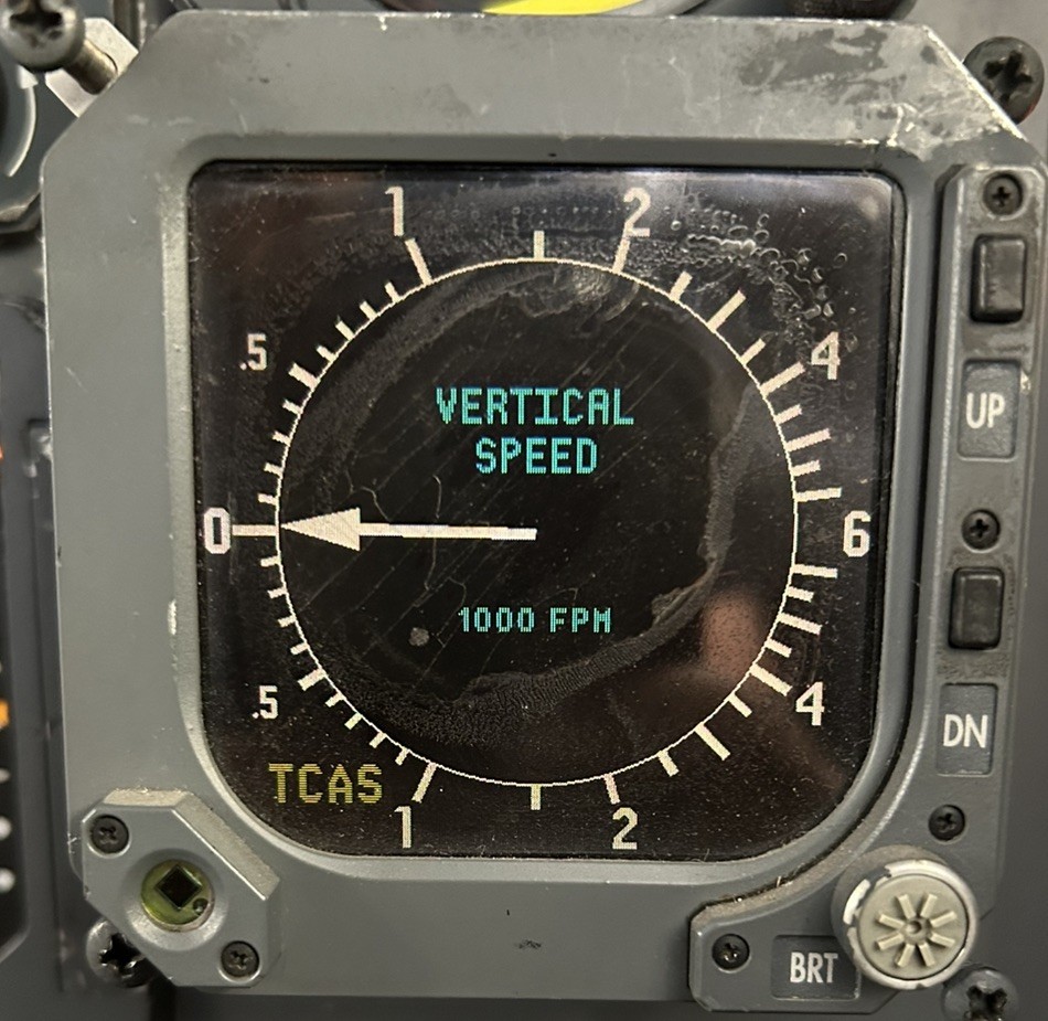 AlliedSignal TCAS/VS Indicator IVA-81A - PN 066-50001-2804 (As Removed)