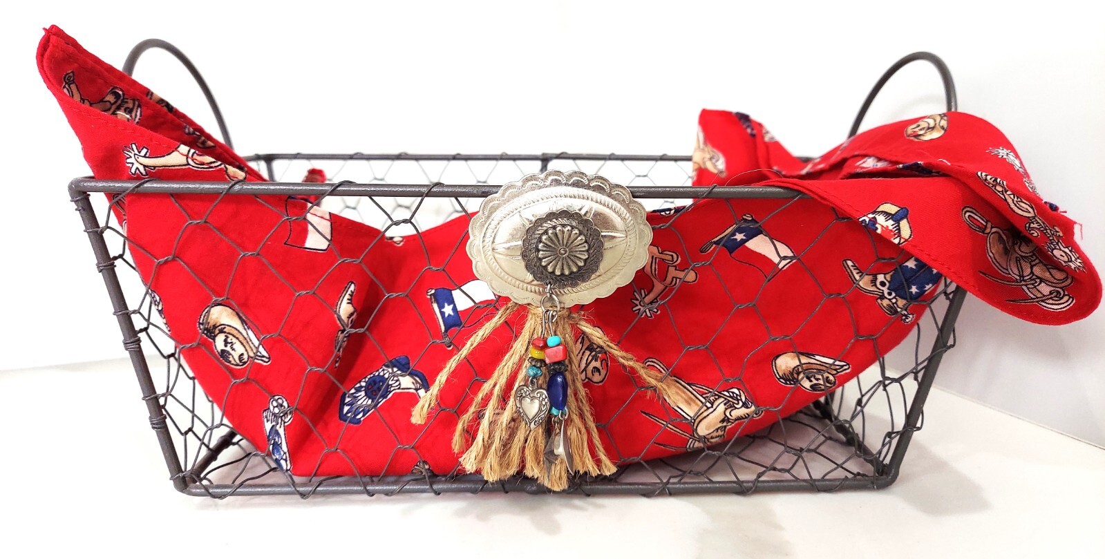 Pier 1 BREAD BASKET w/ Southwestern napkin, cute home decor 11.5" USA