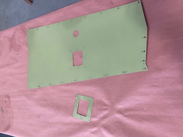 Cessna 172 Landing gear faring 0541193-7 and 0541193-8 repair kit.
