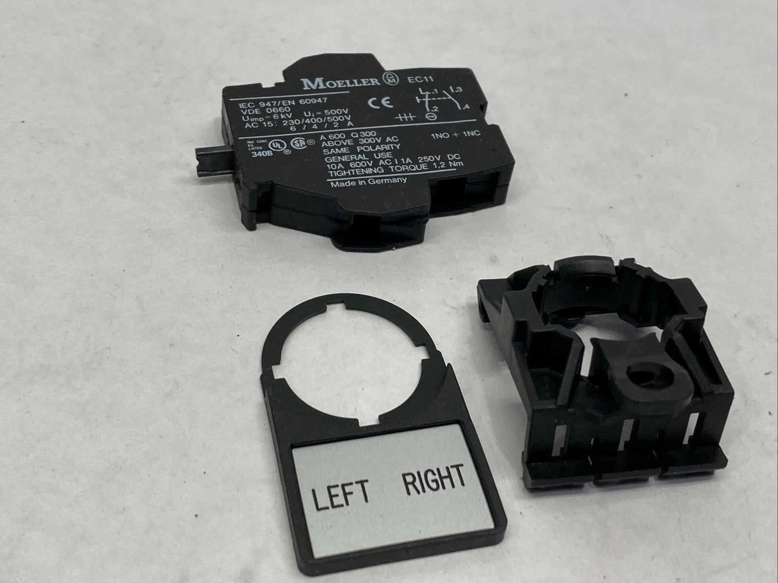 Moeller 5612 2-Position Selector Switch Assembly Black