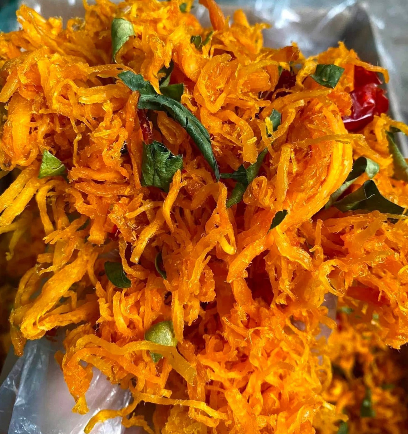 Vietnamese Spicy Dried Chicken 200g with Kaffir Lime Leaves Ready to Eat Snack