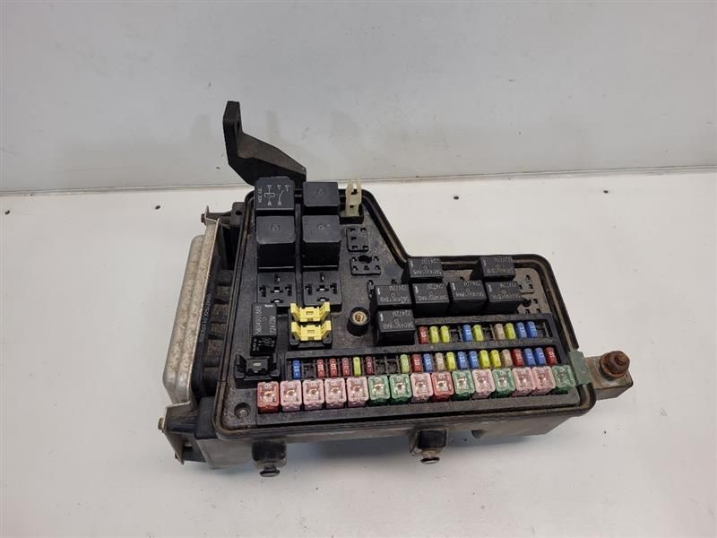 2002-2003 Dodge Ram 1500 Engine Fuse Box 5.7L 5.9L Assembly OEM