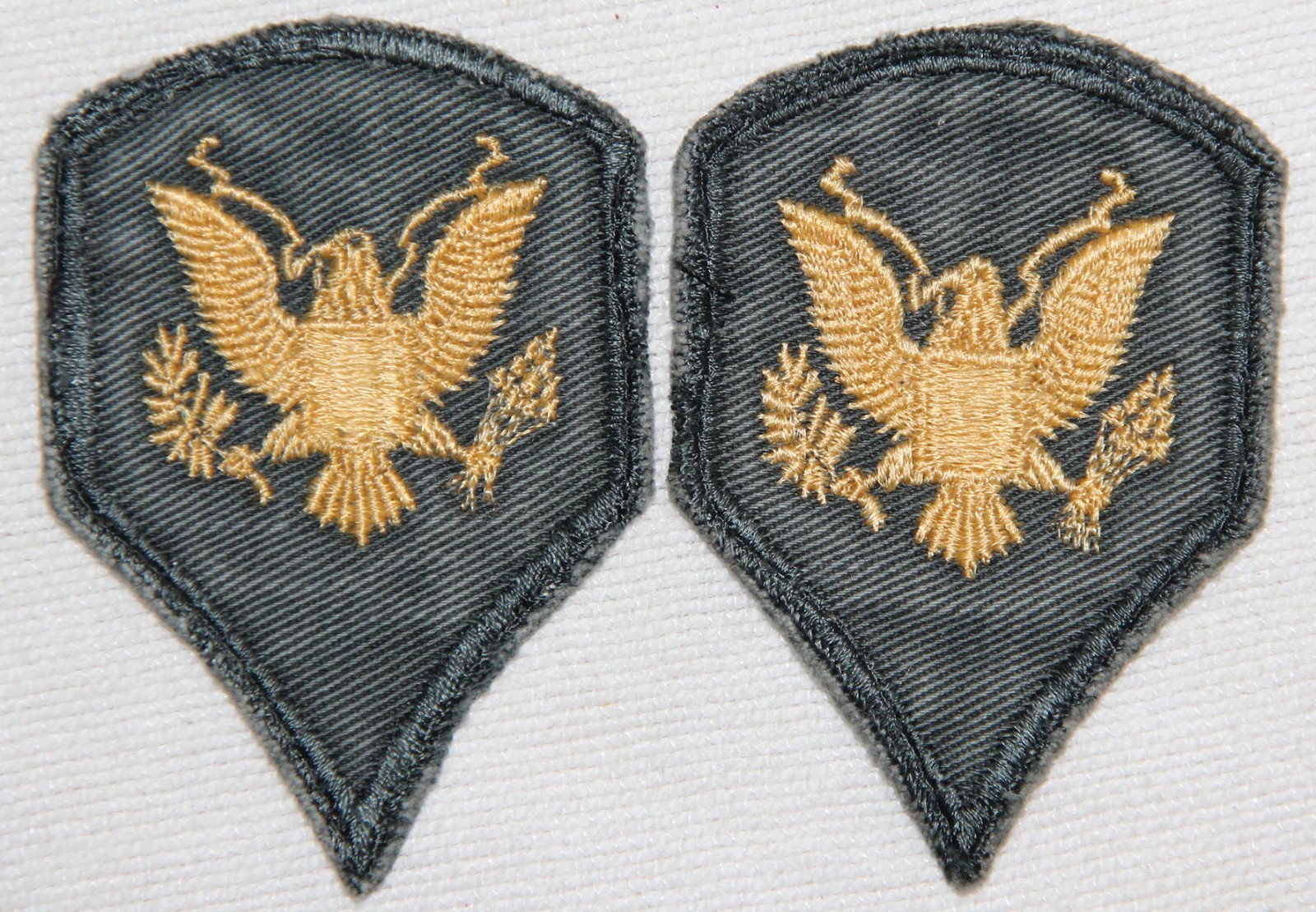 ORIGINAL PAIR, PRE VIETNAM E-4 SPECIALIST 3RD CLASS CHEVRONS, STRIPES