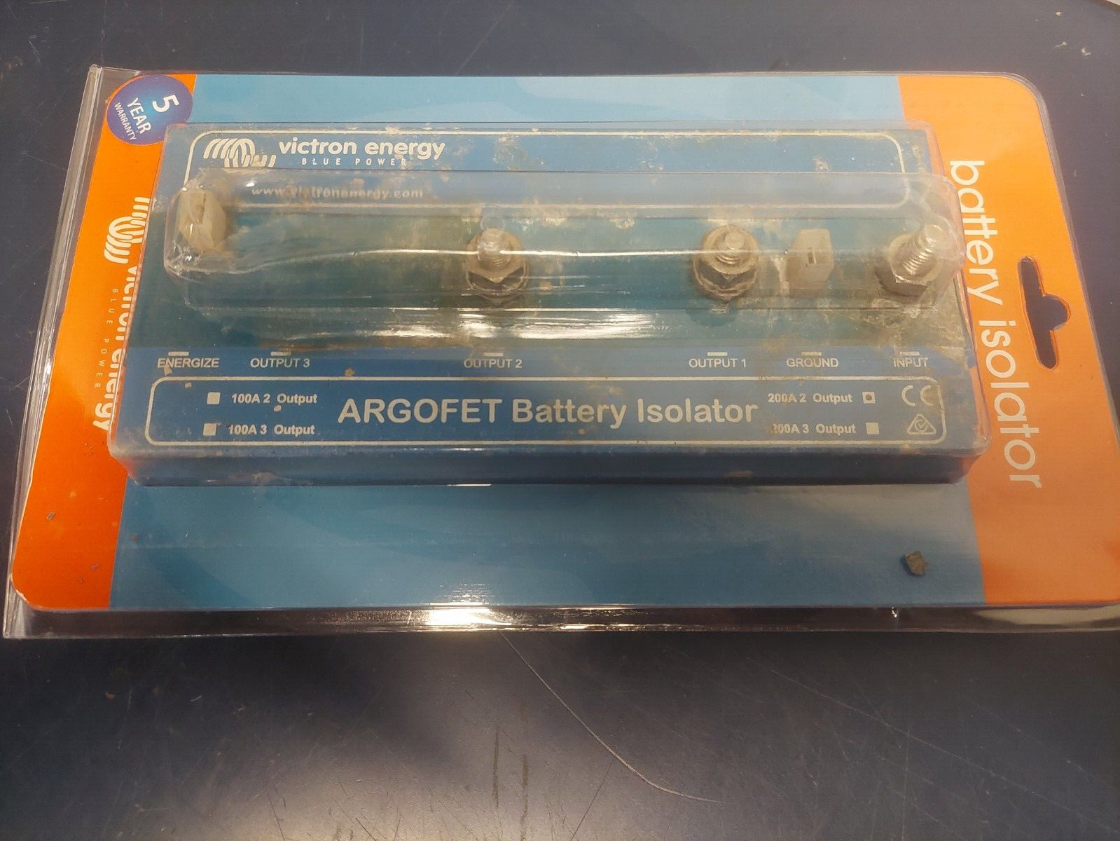 VICTRON ARG200201020R Argofet 200-2 Two batteries 200A Retail