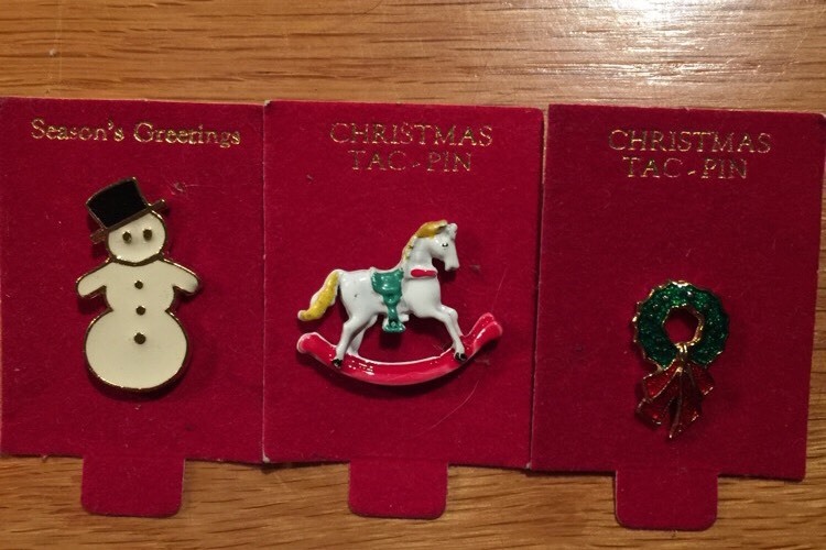 Christmas Set Of 3 Tac-Pins Wreath. Snowman & Rocking horse