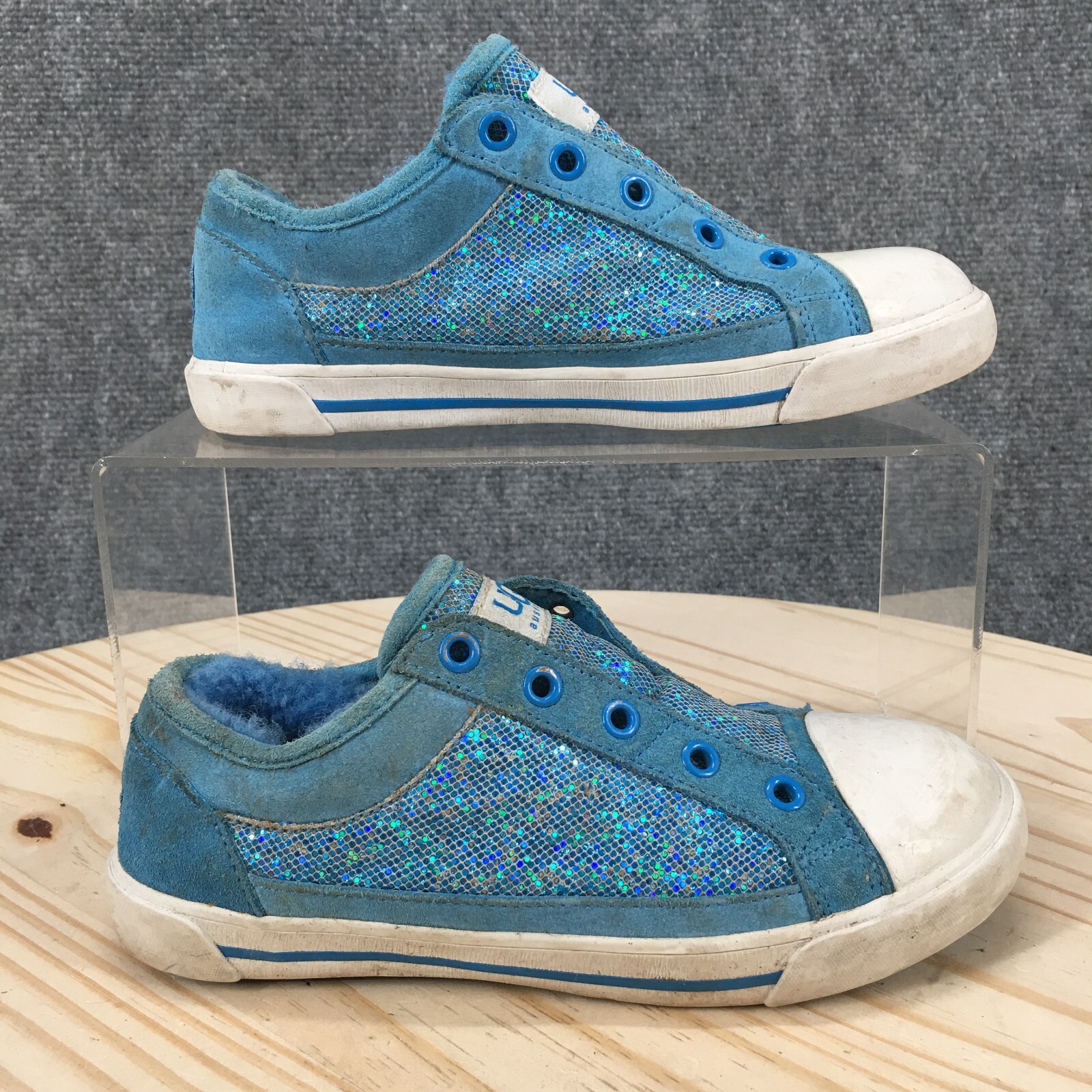 UGG Australia Shoes Youth 13 Laela Hologram Slip On Sneakers Blue Leather Suede
