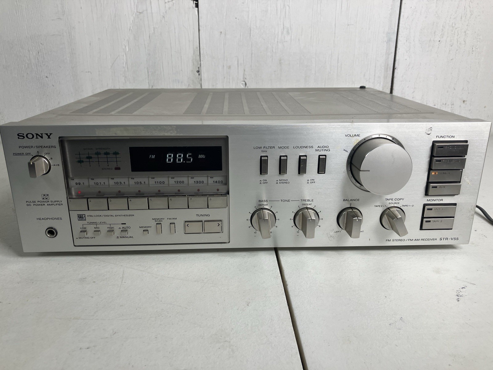 SONY STR-V55 AM/FM STEREO RECIEVER
