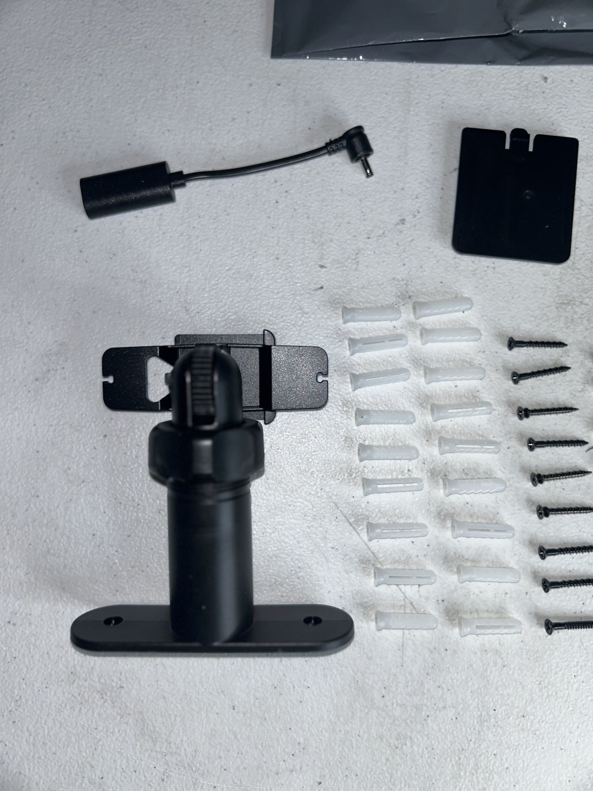 Ring Pole and Wall Mount for Cameras Solar Panels, Black Open Box