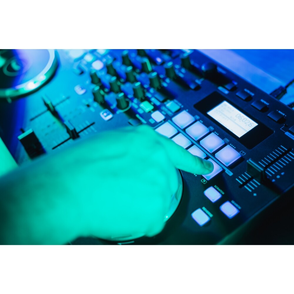 Gemini GMX Professional DJ Audio Equipment GMX MIDI Controller Dual Media Player