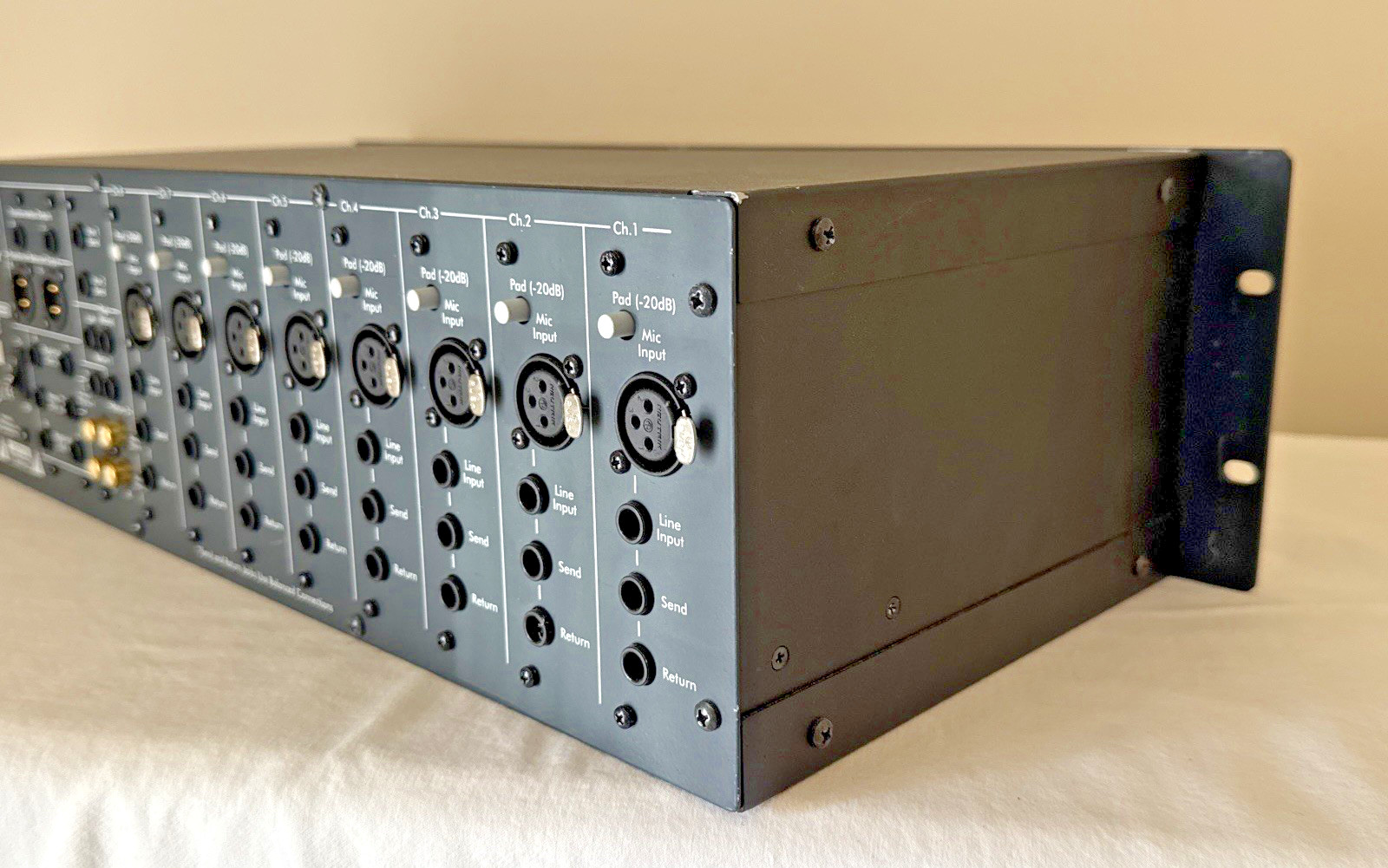 Ashly MX508 8-channel Rackmount Mixer: READ DESCRIPTION!! Needs repair