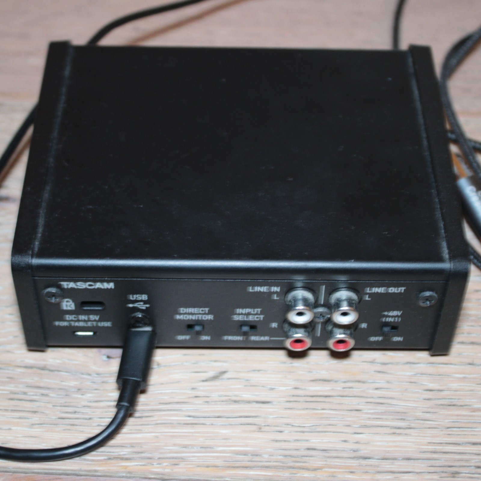 Used - Hardware Issue - Tascam 1x2HR Audio Interface - Cable Jacks/USB Included