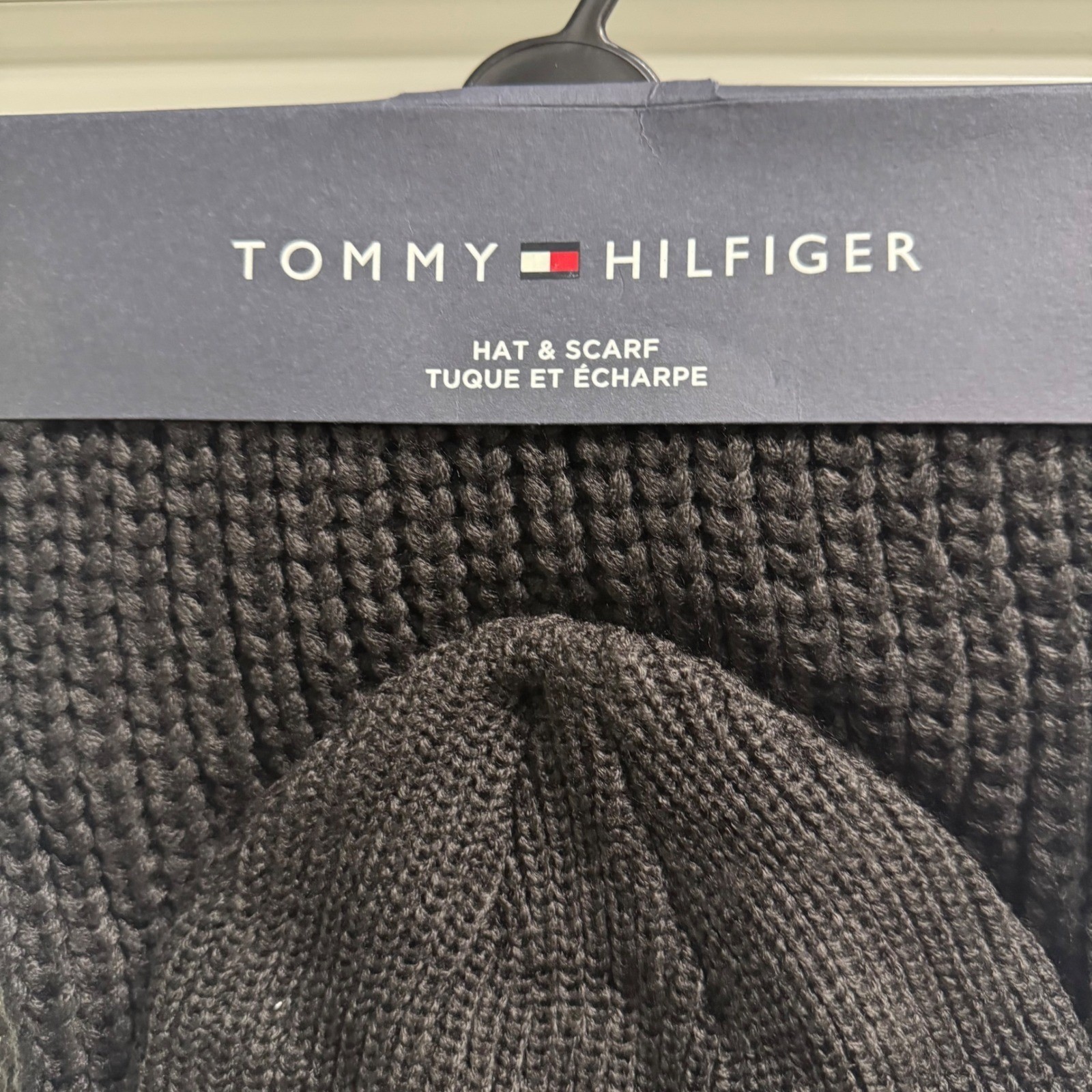 Tommy Hilfiger Black Knit Hat and Scarf Set Men OS