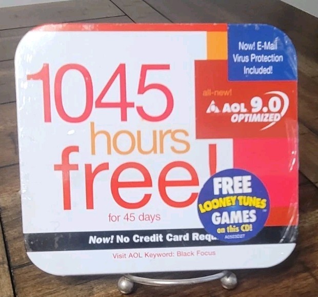 AOL 9.0 Optimized 1045 Hours Free Looney Tunes Games CD 2003 America Sealed Tin