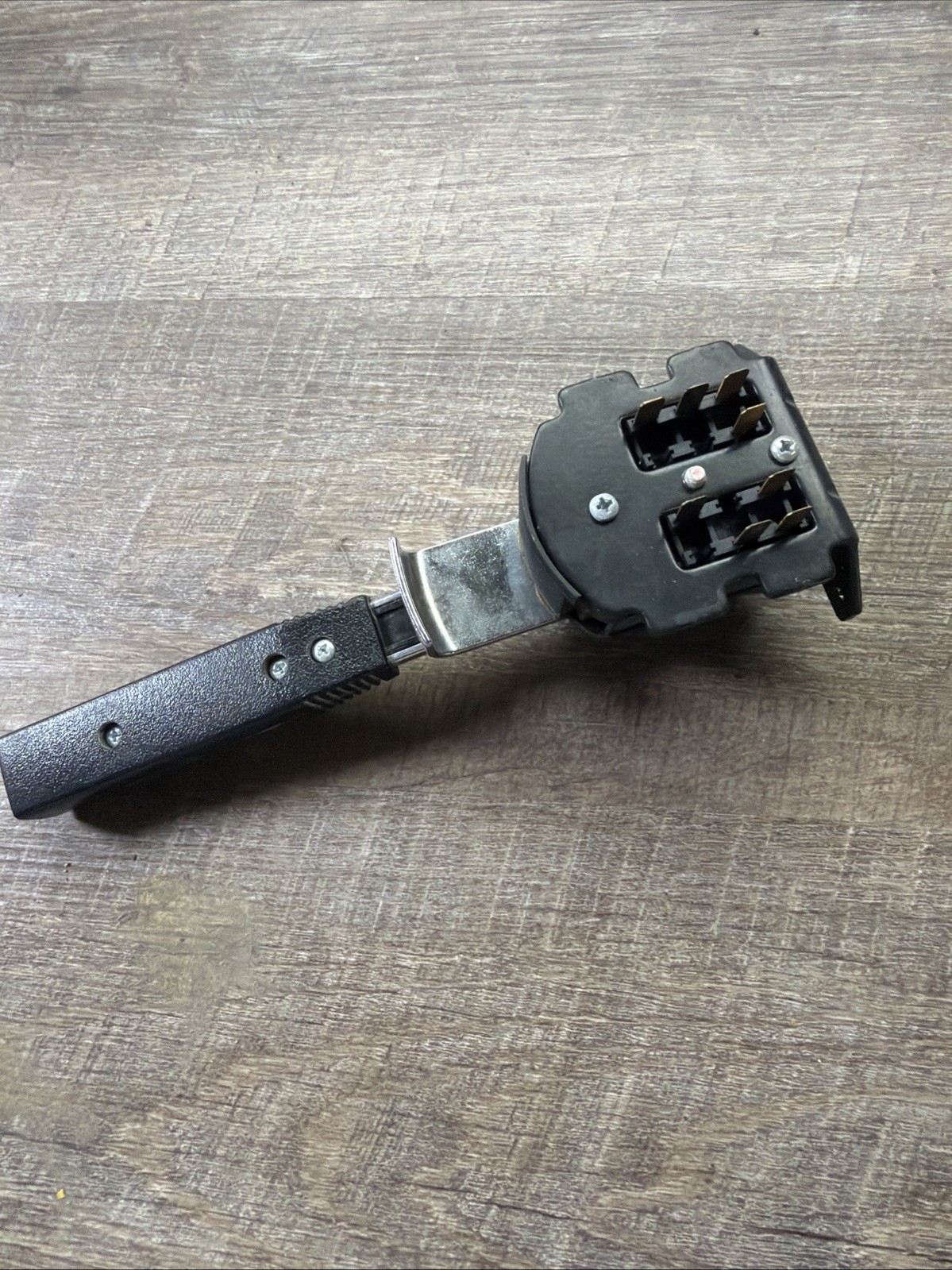Paccar 01-4813-81 TURN SIGNAL SWITCH