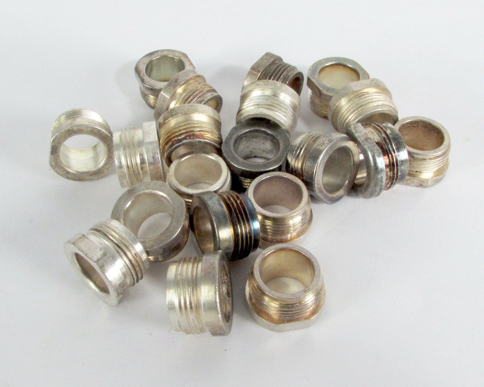 Lot of (20) Clamp Nut UG-569A/U Silver Inner Diameter 0.435"