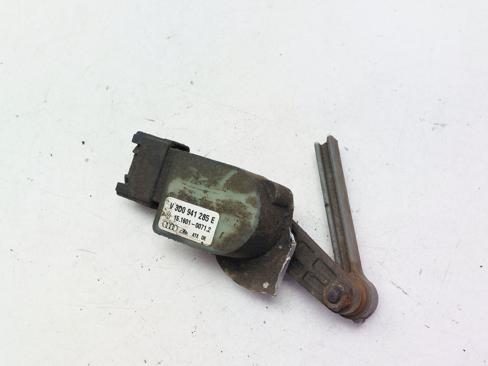VOLKSWAGEN PHAETON HEIGHT LEVEL SENSOR UNIT 2012 3D0941285E