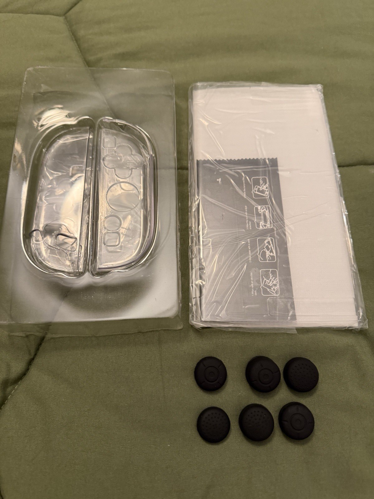 Nintendo Switch 2 Crystal Protective Cover B0F0DKNDMVF with Thumb Grips Bundle