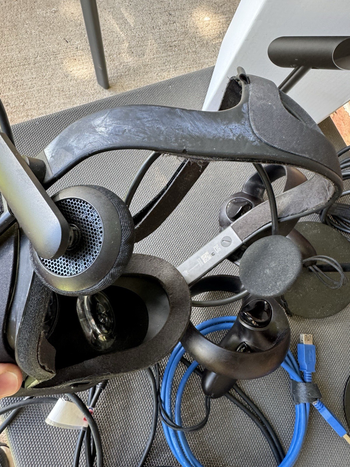 Oculus Rift Virtual Reality Lot As Shown Untested
