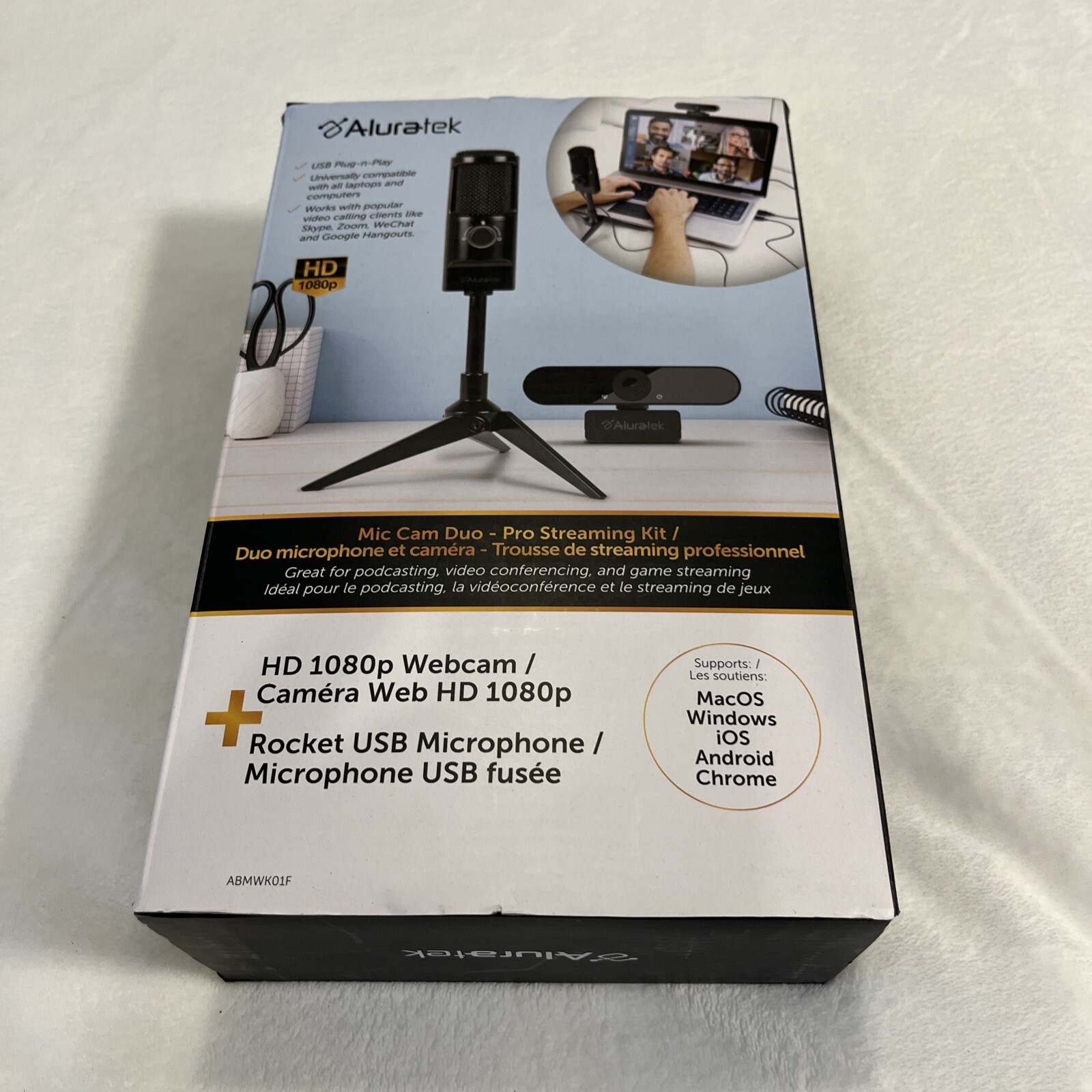 Rocket USB Microphone + HD 1080p Webcam Streaming Bundle - Open Box