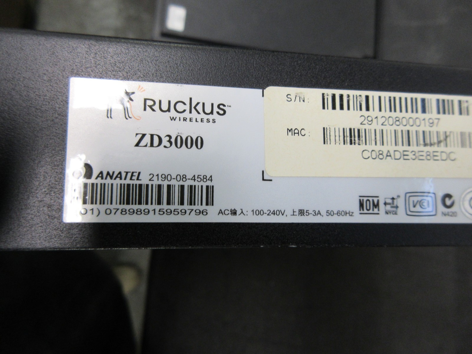 RUCKUS ZONEDIRECTOR 3000 WIRELESS LAN Controller ZD3000