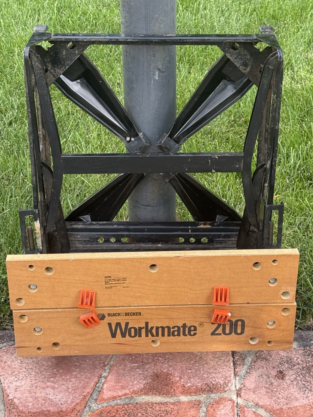 BLACK+DECKER Workmate 200 Foldable Clamp Work Bench, Wood/Metal, Brown