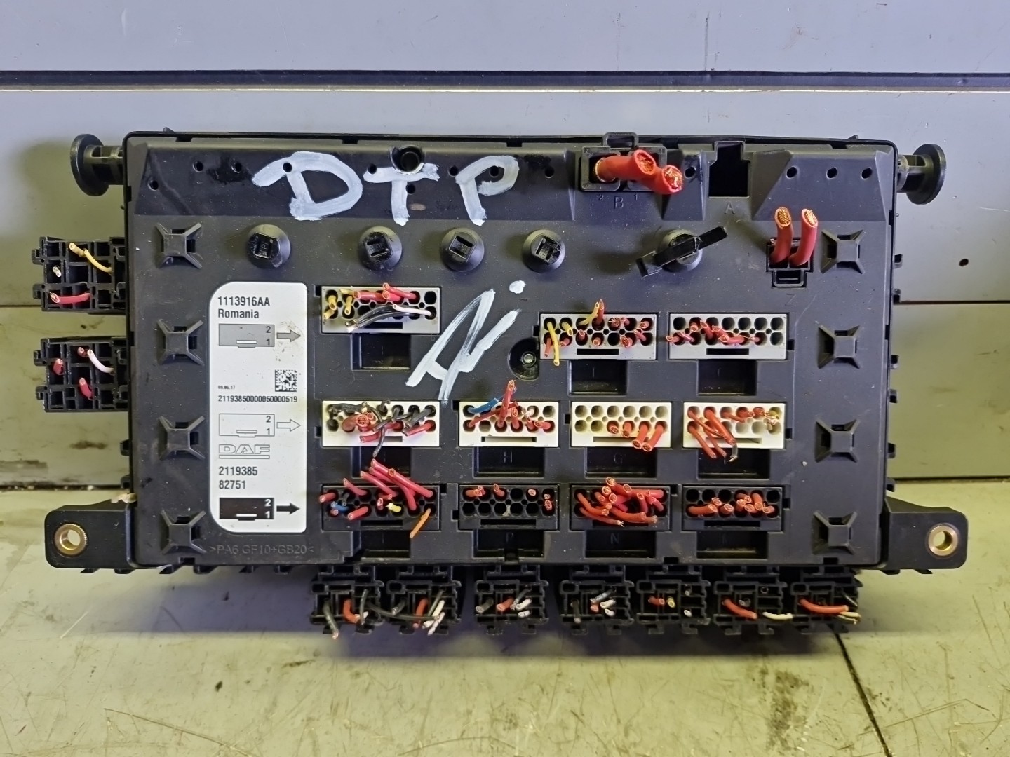 Daf Xf Fuse Box 2119385