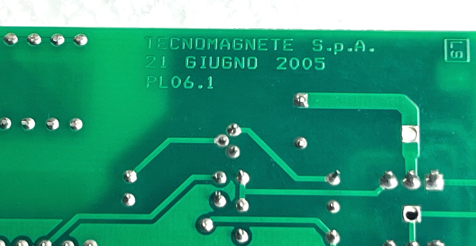 Technomagnete S.P.A 21 GIUGNO 2005 PL06.1 Circuit Control Board