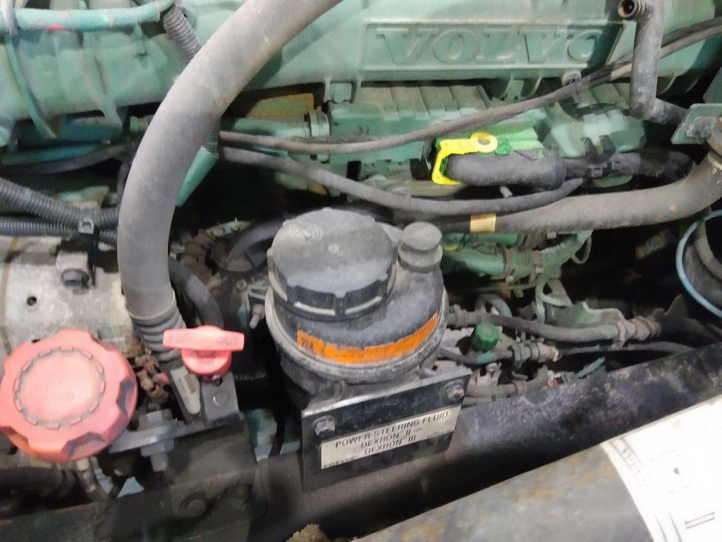 Replaces 2017 VOLVO VNL POWER STEERING RESERVOIR ,  MN