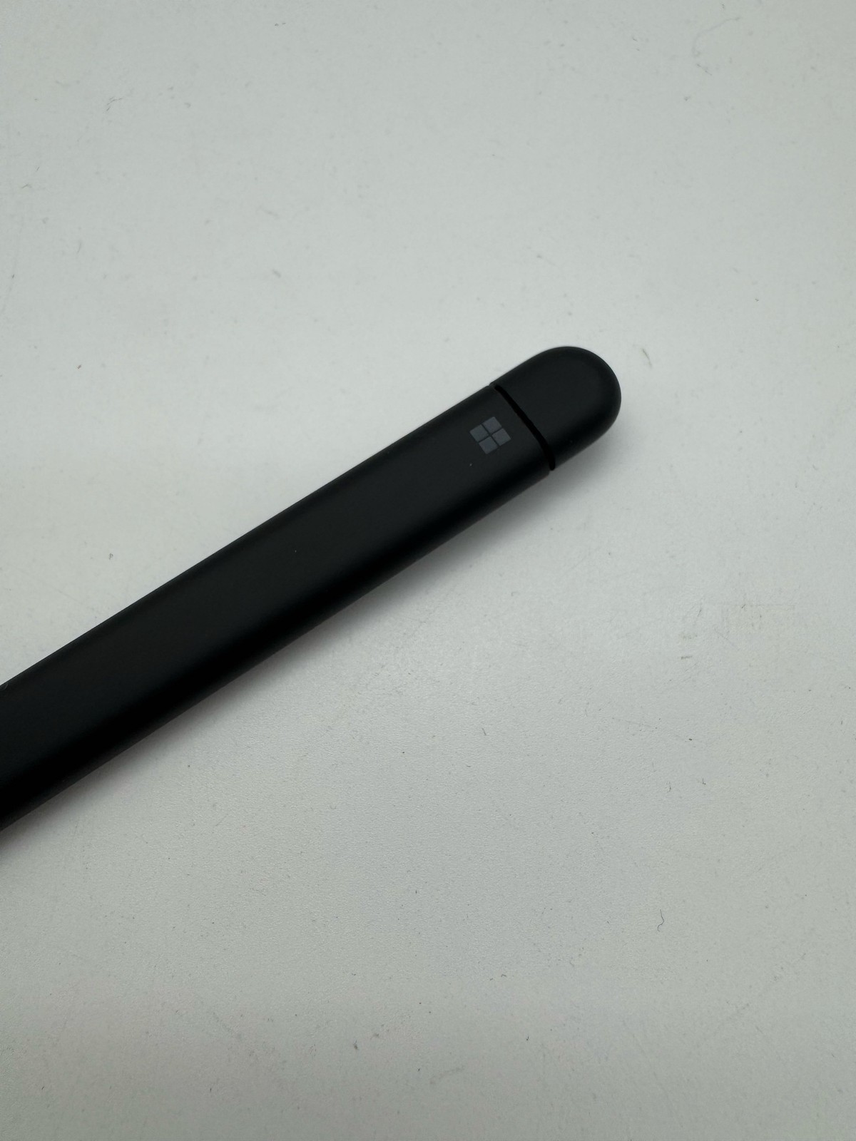 Microsoft Surface Slim Pen 2 Stylus Rechargeable Bluetooth Matte Black (3)
