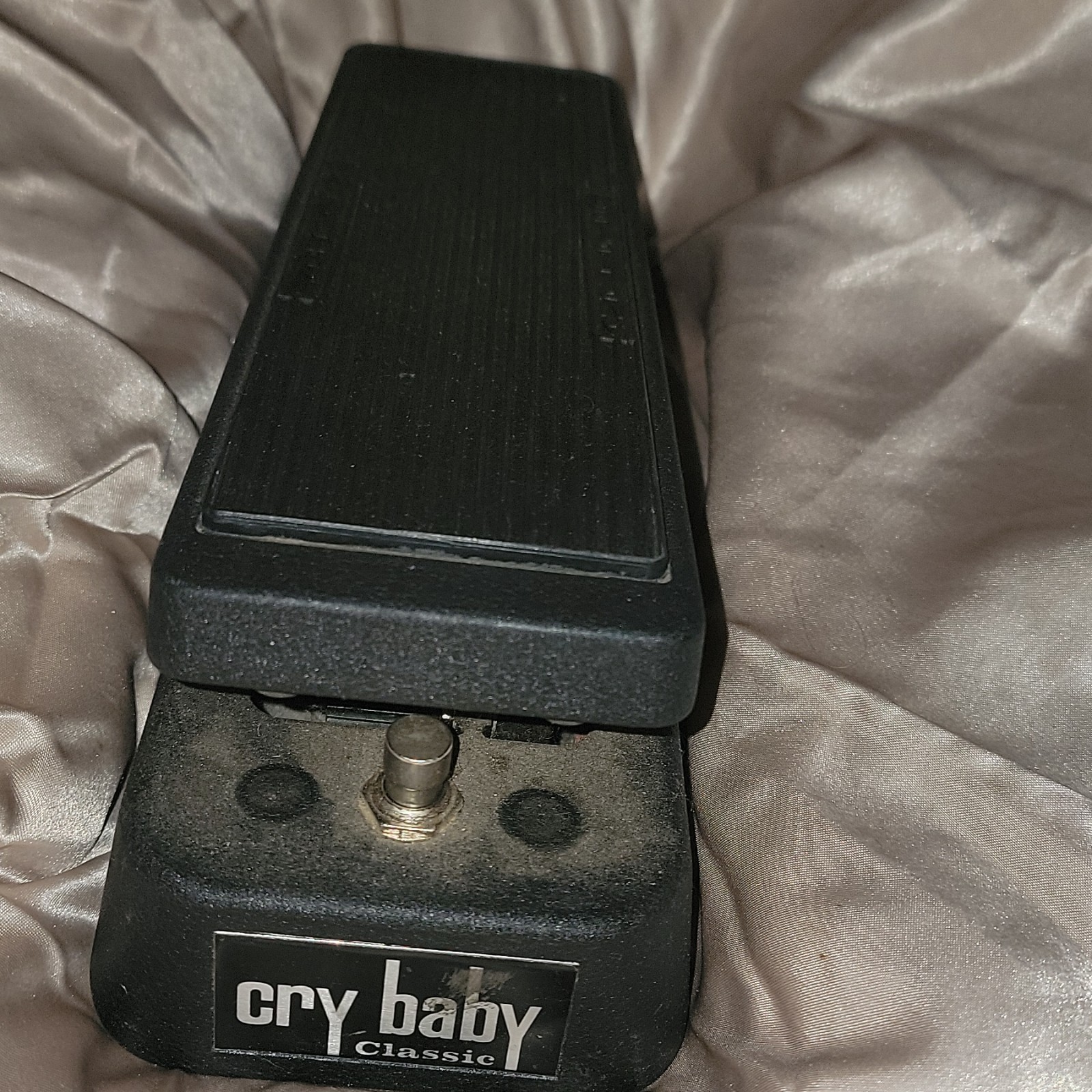 Dunlop Cry Baby Classic Analog Wah Guitar Pedal for Electric Guitar