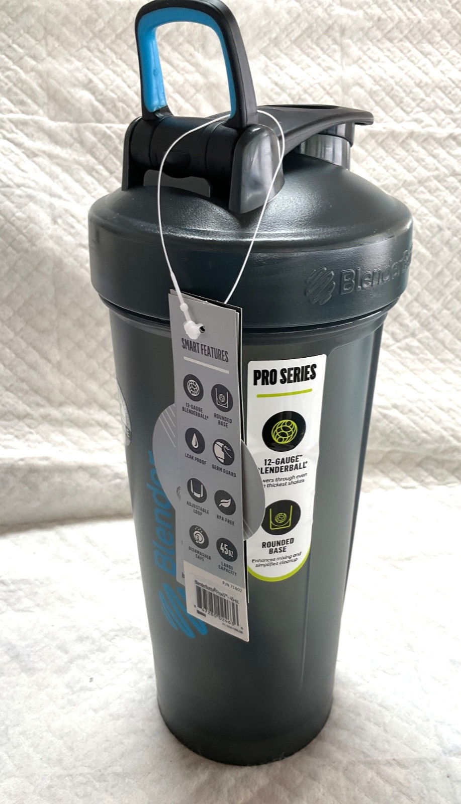 12 GUAGE BLENDER BALL PRO SERIES 45 OZ GERM GUARD LEAF PROOF BPA FREE BOTTLE NEW