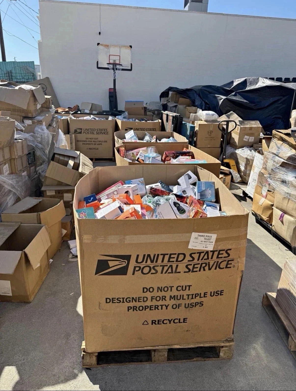 Reseller Mystery Box 🔥 New Overstock General Merchandise Bundle